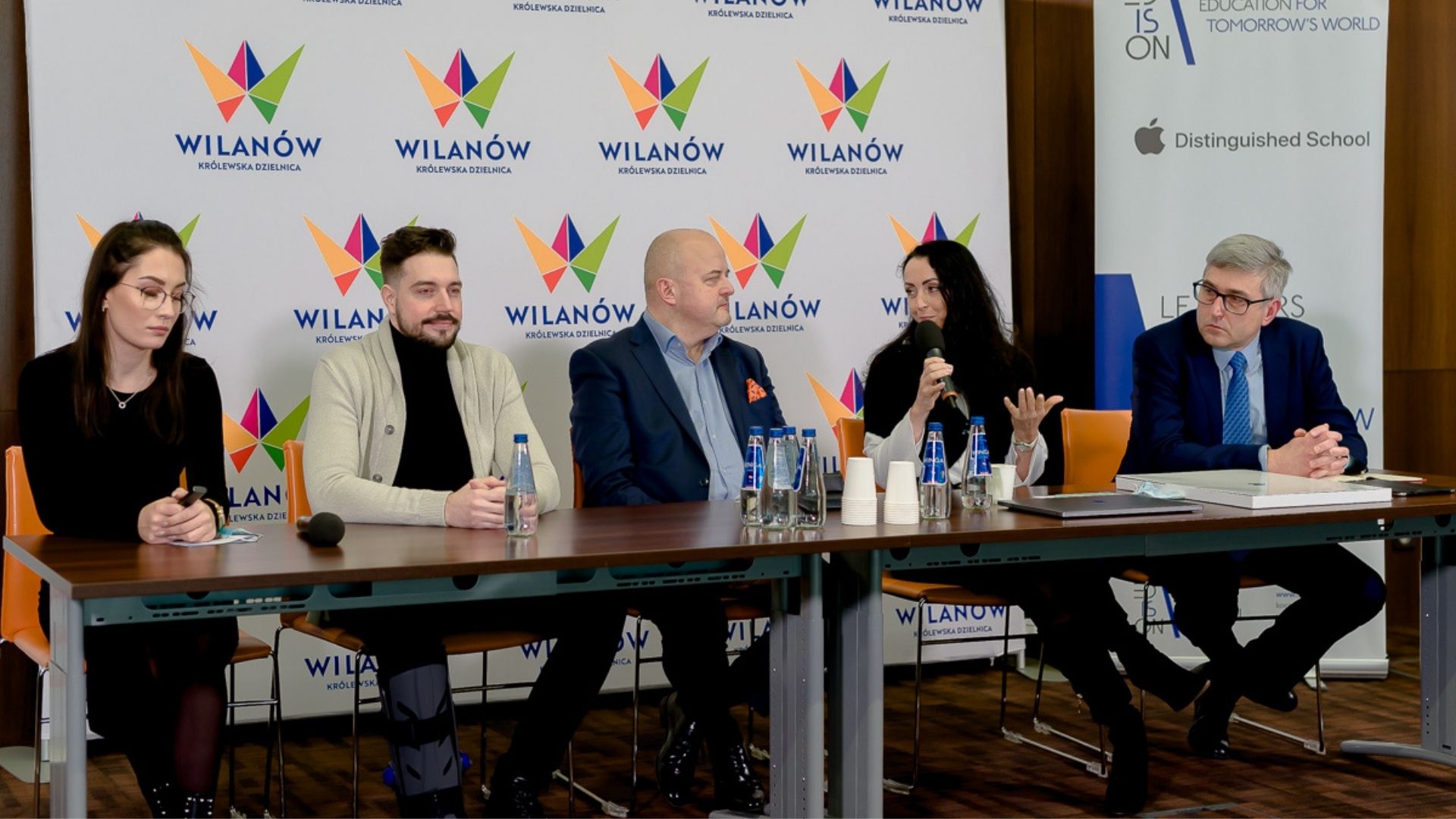Konferencja prasowa Edison Primary School w Urzędzie Dzielnicy Wilanów